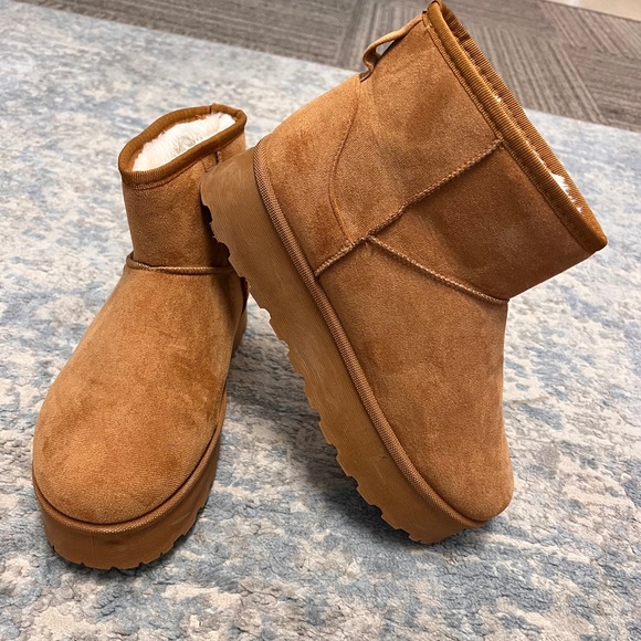 Mini platform booties - Picture 3 of 3